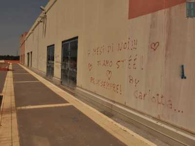 L'altro lato della galleria.